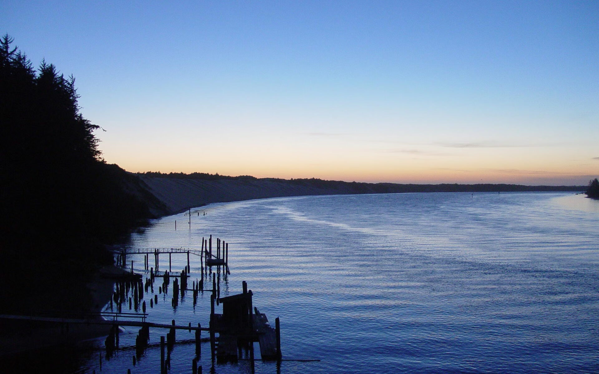 九游体育-拜仁多点开花，博卡防线崩溃，拜仁 亚博